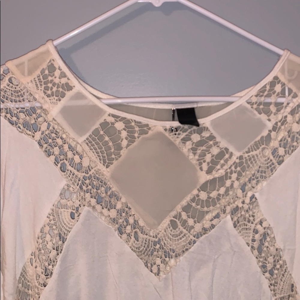 White top! - Picture 2 of 2